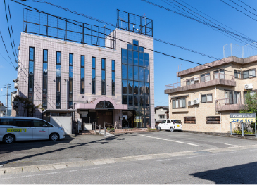 住宅型有料老人ホーム
コロネットちとせの外観写真